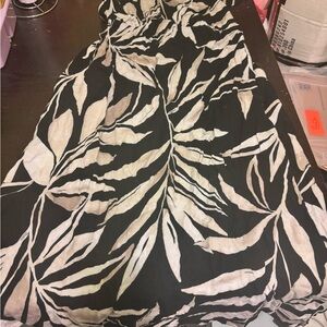 Time and Tru Black and Cream Botanical Maxi Dress